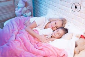 В последните години сънят е нещо доста подценявано. Изтъква се дори, че хората, които спят по 8 часа на денонощие губят много ценно време.