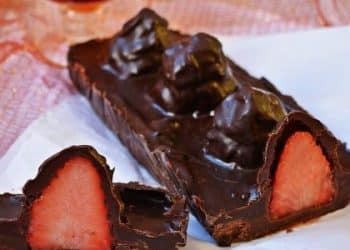 ягоди-с-шоколад-ирина-атанасова