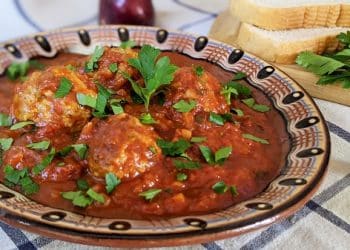 kuftenca-karameliziran-luk-domaten-sos-irina-atanasova