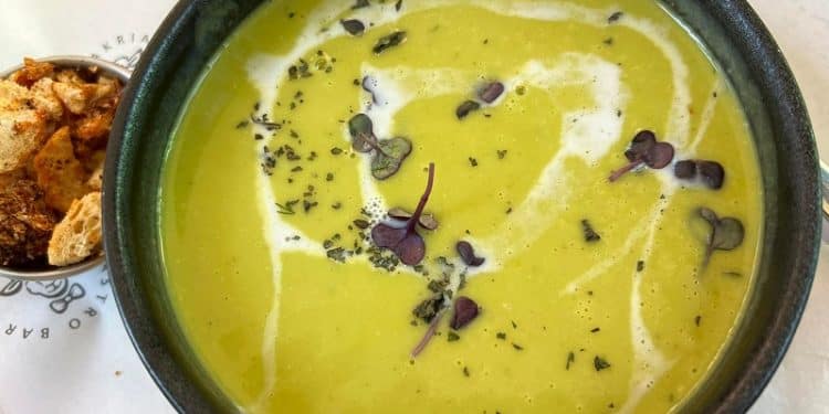 грахова-крем-супа-с-мента-ирина-атанасова